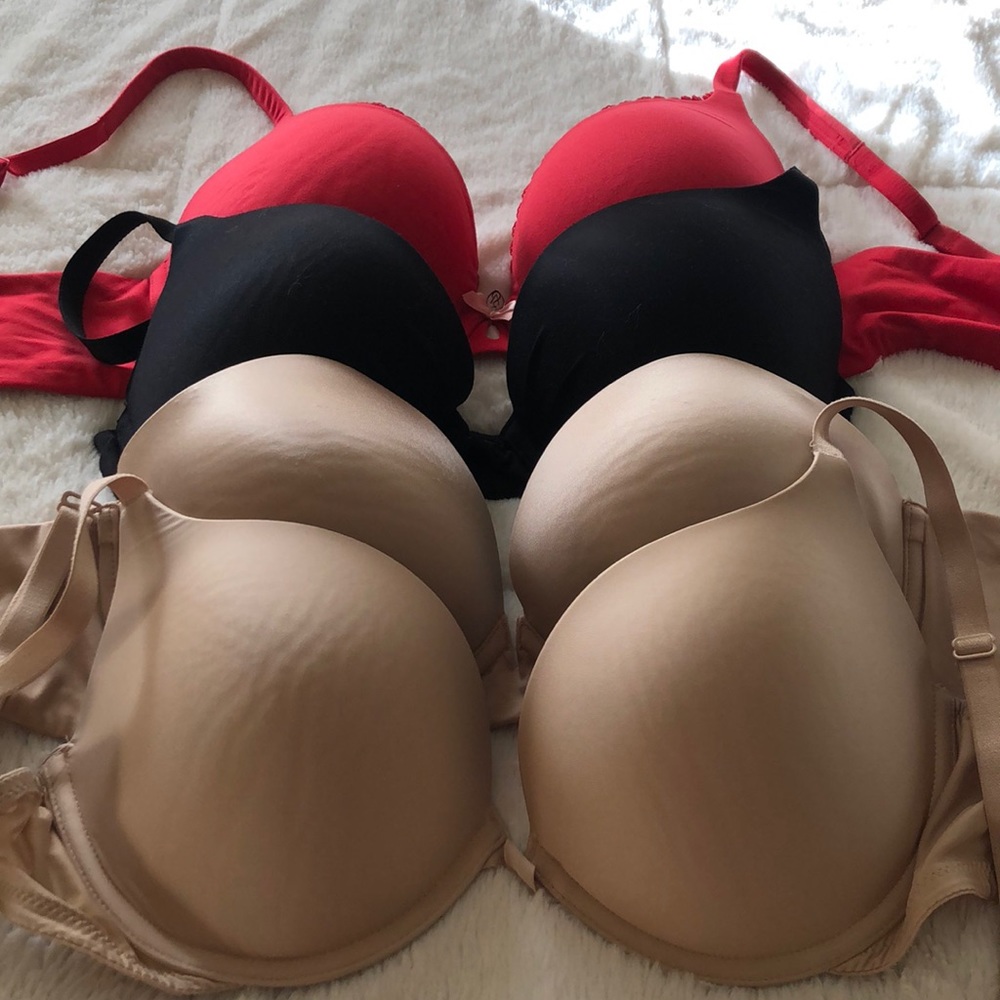 Victoria’s Secret 34D Bras